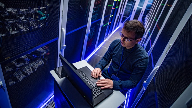 5 in-demand IT and tech jobs in healthcare